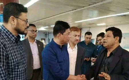 Midnight airport visit by state minister to review passenger services