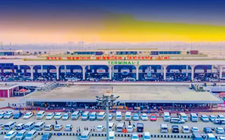 HSIA ‘wrapping racket’; passengers fleeced before departure