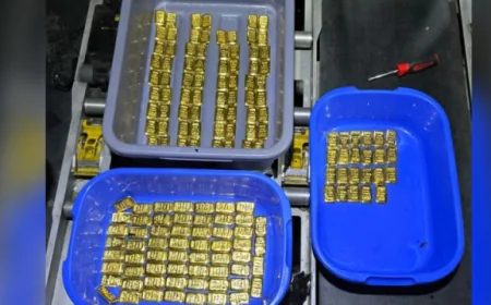 18kg gold recovered from Biman aircraft toilet at Dhaka airport