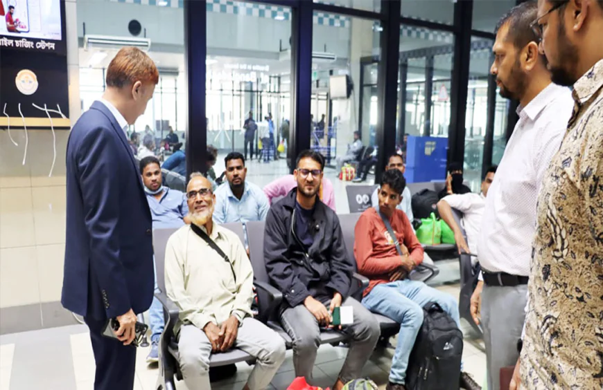 CAAB chairman inspects Chattogram airport ahead of ICAO audit