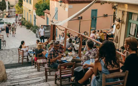 Greece’s tourism sector in search of workers as summer season looms