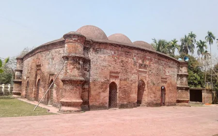 Cumilla’s centennial three-domed mosque stands as a witness to history