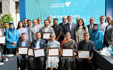 Oman Air honours top agents in BD ahead of daily flight launch