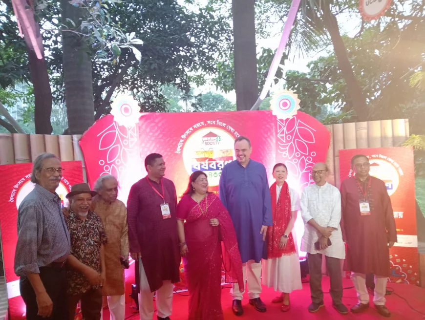 Baishakhi art exhibition at Gulshan Society Lake Park