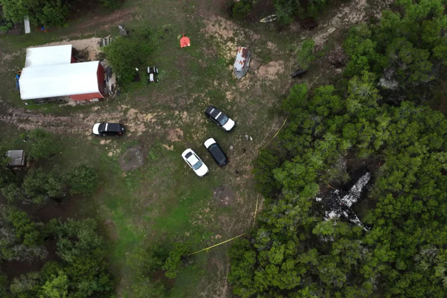 Plane crash in Texas kills five people