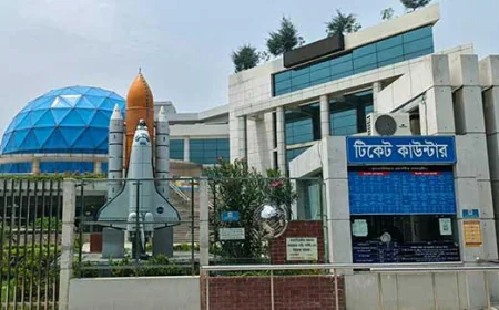 Rajshahi Novo Theatre struggles to attract visitors
