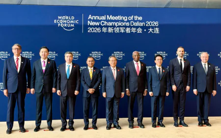 PM joins WEF annual meeting in China