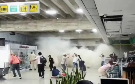 Venezuela quake shuts down main airport