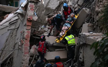 Venezuela earthquakes: Death toll rises to 920, over 50,000 missing