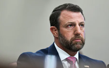 US urges migrants to seek permanent status