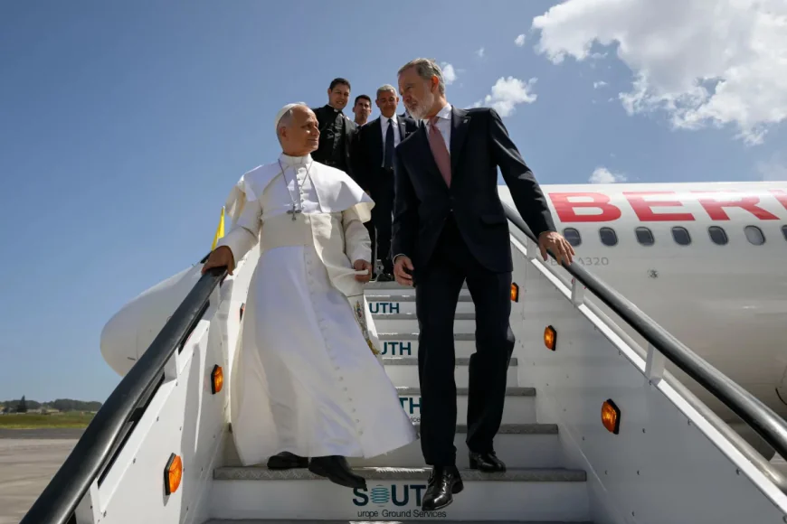 King of Spain steps in to aid Pope Leo XIV after flight grounded