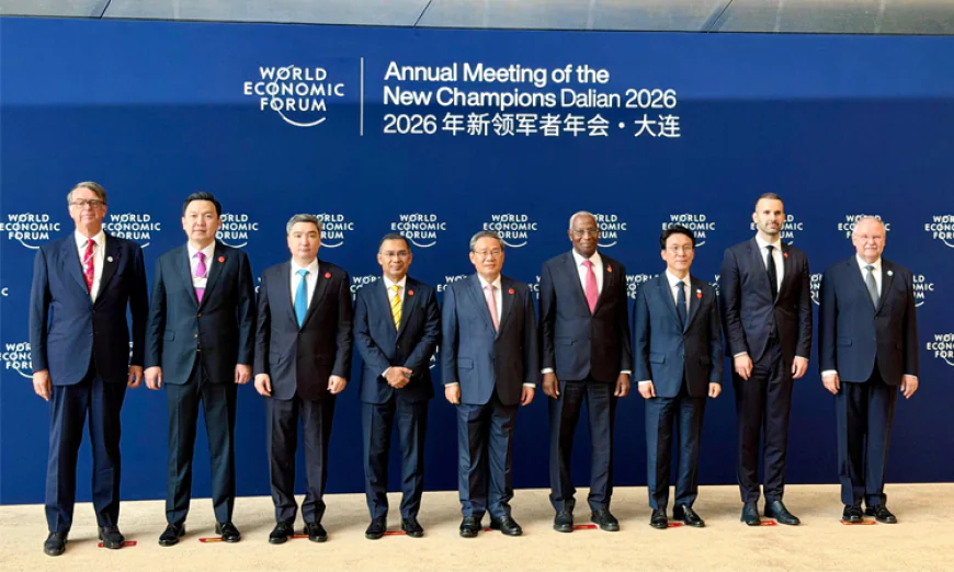 PM joins WEF annual meeting in China
