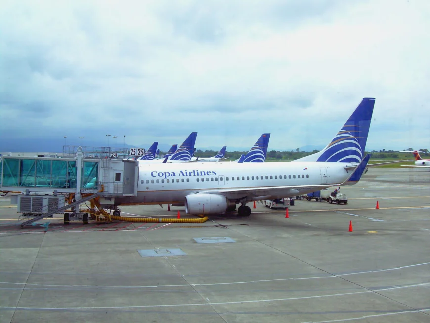 Simon Bolivar Airport closed indefinitely after quakes