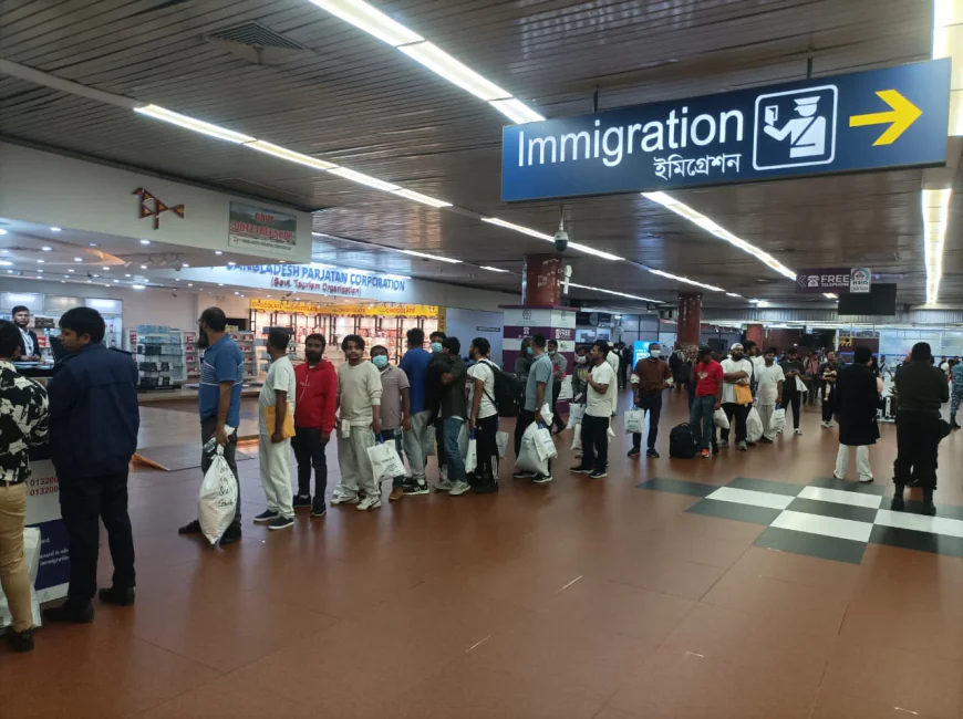 US deports 23 more Bangladeshis