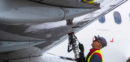 Airlines step up efforts to cut fuel costs
