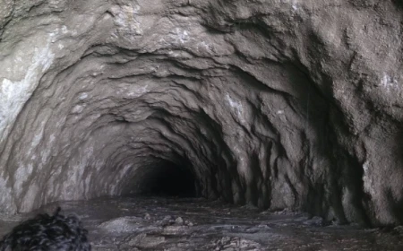 400 workers trapped in mud-filled Rasuwa tunnels in Nepal