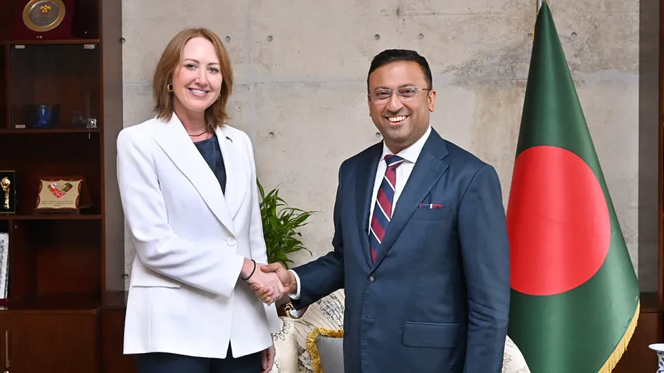 Bangladesh seeks closer Australia ties on labour mobility