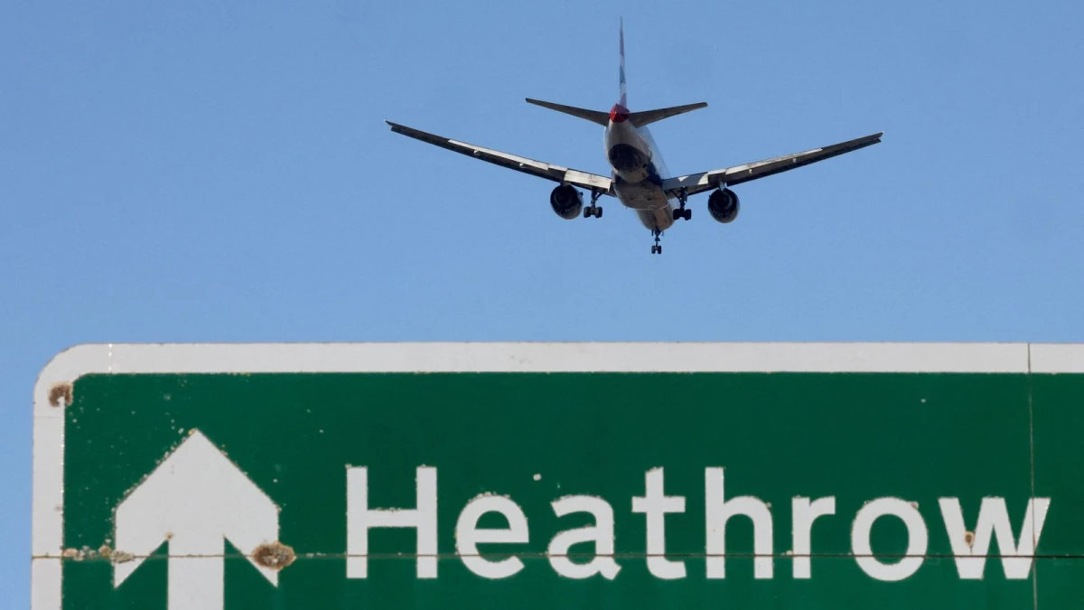 Heathrow third runway delayed to 2039