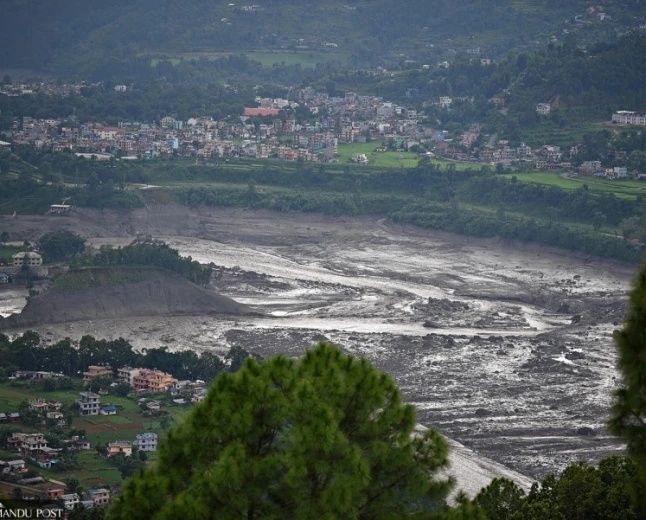 Rescue underway as Nepal flood death toll past 1,000