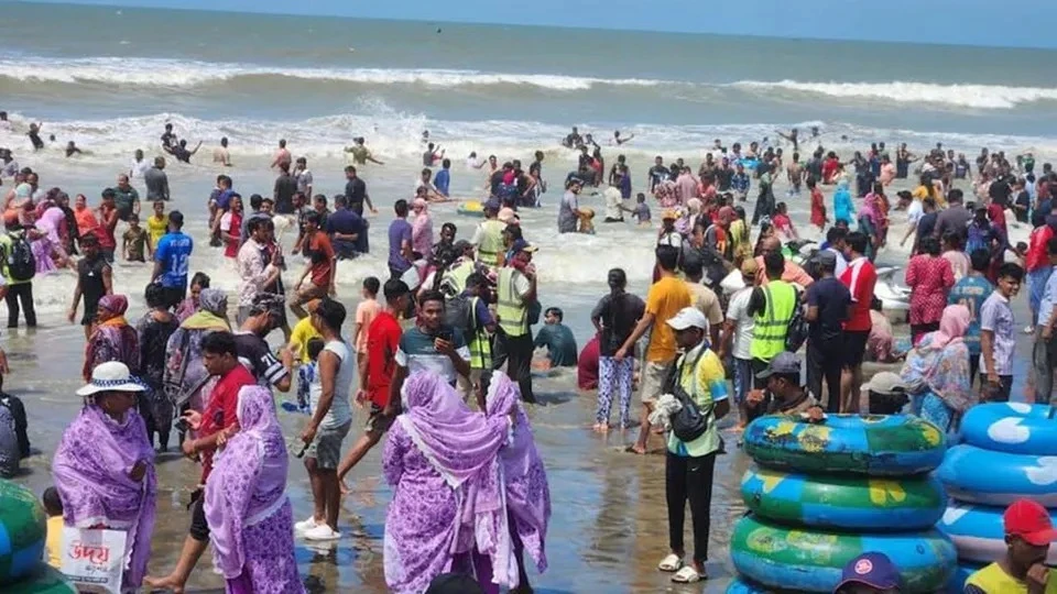 Cox’s Bazar beach attracts large numbers of visitors